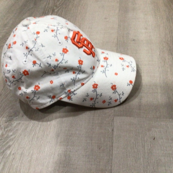 Cute SF Giants Floral Ladies Cap - Picture 2 of 3